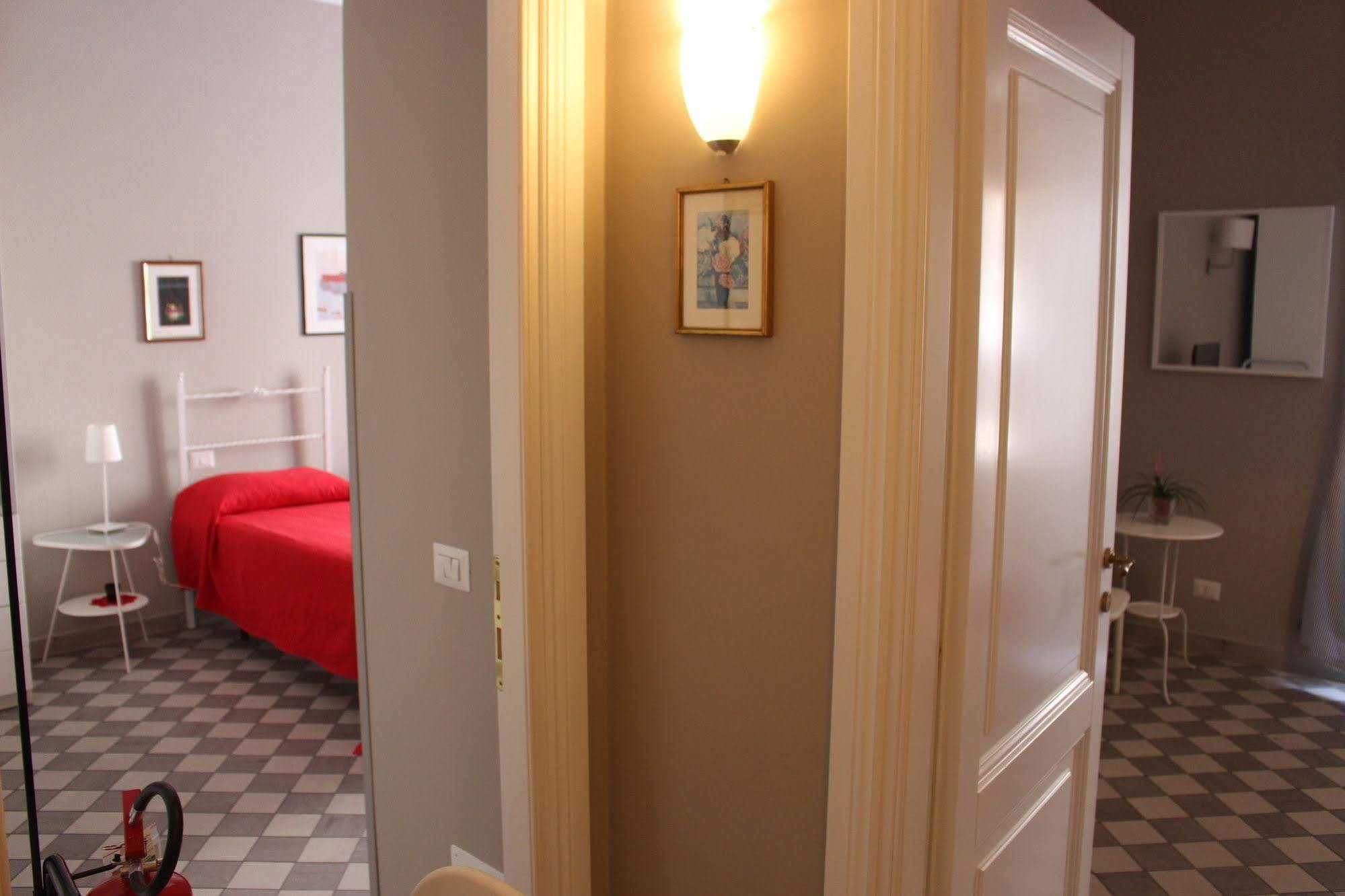 Le Stanze Di Pietro Bed & Breakfast Рим Екстериор снимка
