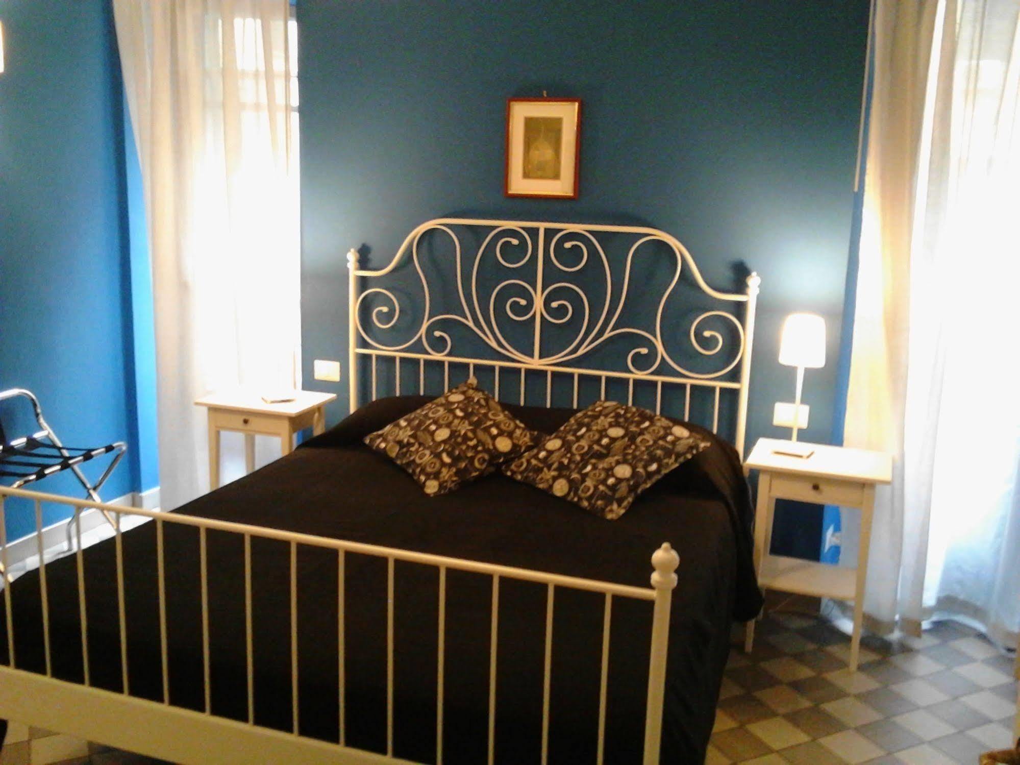Le Stanze Di Pietro Bed & Breakfast Рим Екстериор снимка